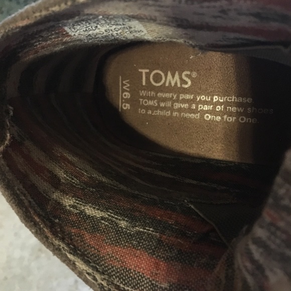 TOMS Taupe desert wedge suede lace up booties - Picture 6 of 7